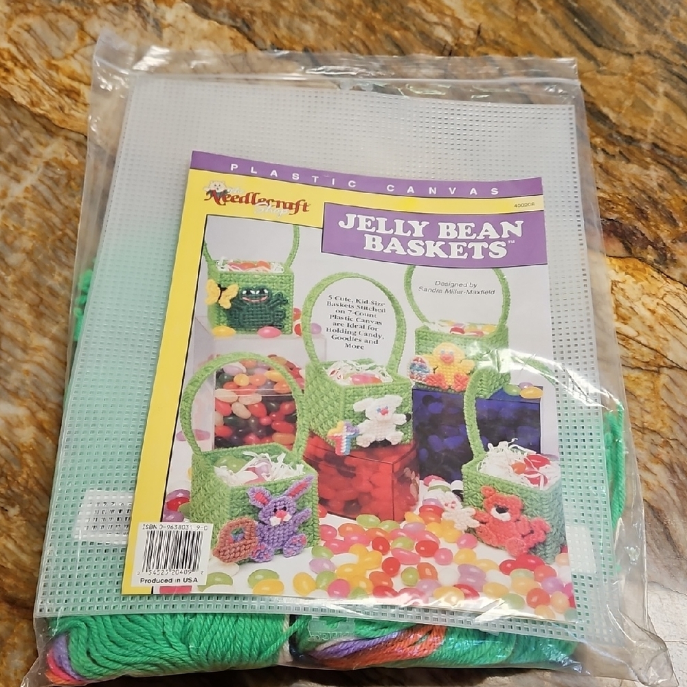 Jelly Bean Baskets Plastic Canvas Kit - Green
